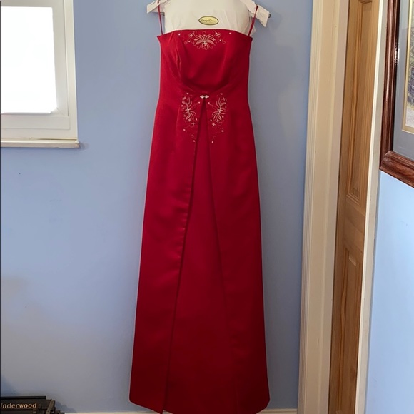 Red Prom Dress - Picture 1 of 2